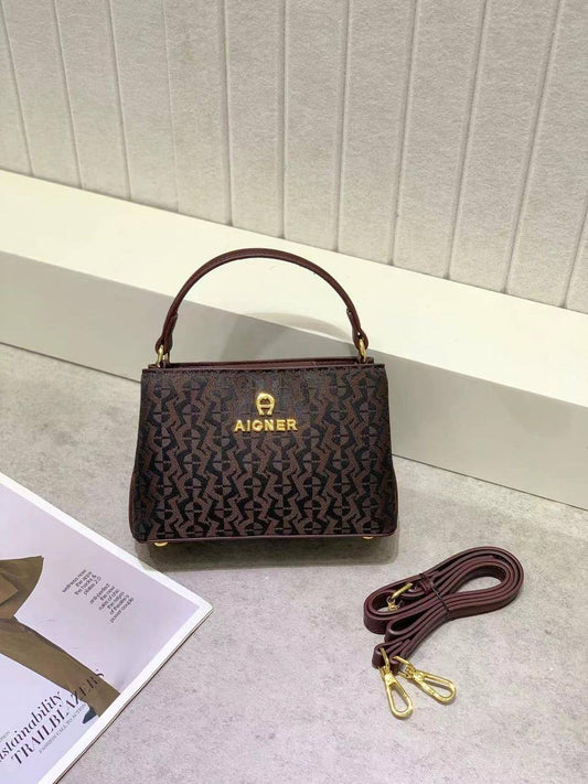 Aigner  
95 dhs🇦🇪 
with box 
🎁🎁🎁
Zain253
♥️♥️♥️