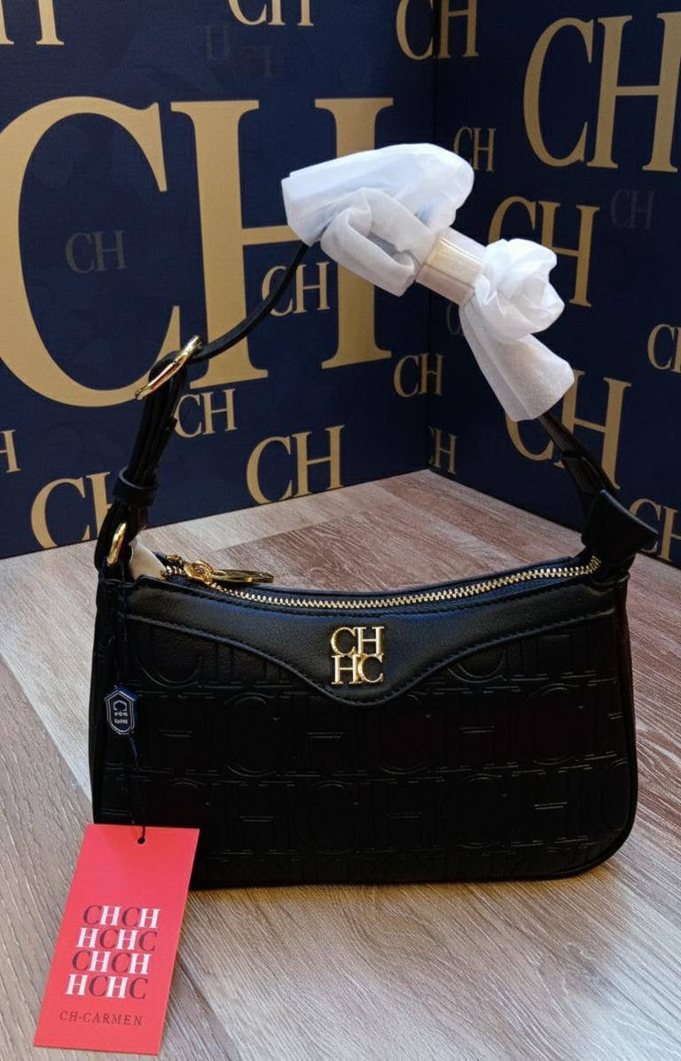 CH CH
Best quality 
with box’s 
🎁🎁🎁
95 dhs🇦🇪
size 26 cm
Zain158
♥️♥️♥️