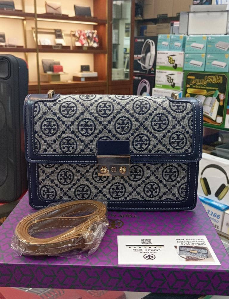Tory Burch
Good quality 
with box 
🎁🎁🎁
100 dhs🇦🇪
Zain259
♥️♥️♥️