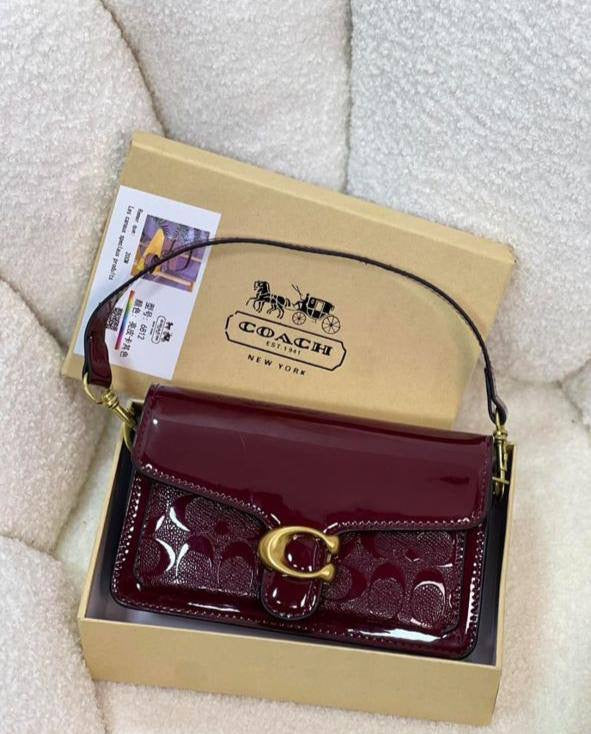 Coach
95 dhs🇦🇪
Good quality 
with box
🎁🎁🎁
Zain35
♥️♥️♥️