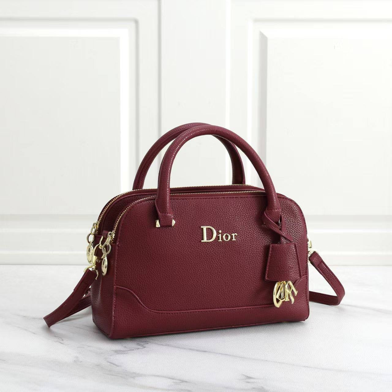 Dior
105 dhs🇦🇪
Zain136
♥️♥️♥️