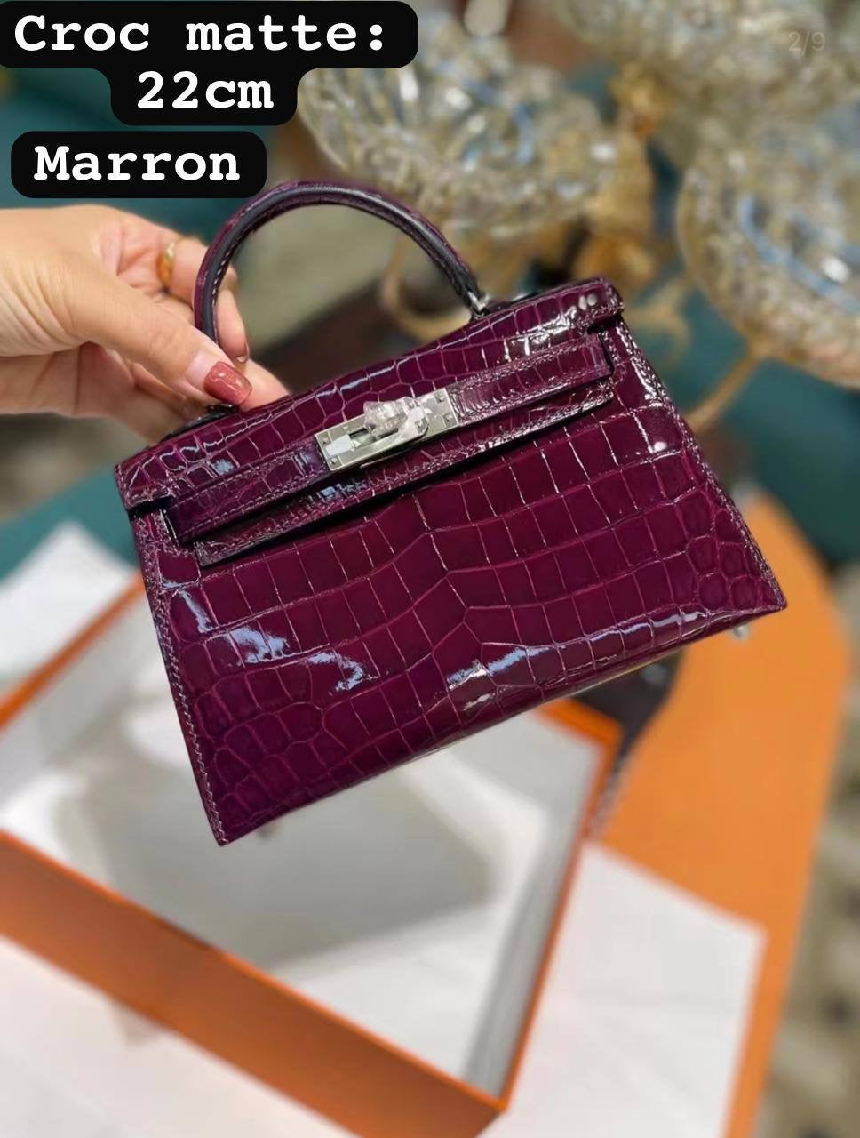 Hermes ᴋɪʟʟʏ ᴄʀᴏᴄᴏᴅɪʟᴇ 
sɪʟᴠᴇʀ ʜᴀʀᴅᴡᴀʀᴇ 
ᴡɪᴛʜʙᴏx 
🎁🎁🎁
ᴄʀᴏᴄs ᴍᴀᴛᴇʀɪᴀʟ 
sɪᴢᴇ:22ᴄᴍ
100 dhs🇦🇪
Zain56
♥️♥️♥️