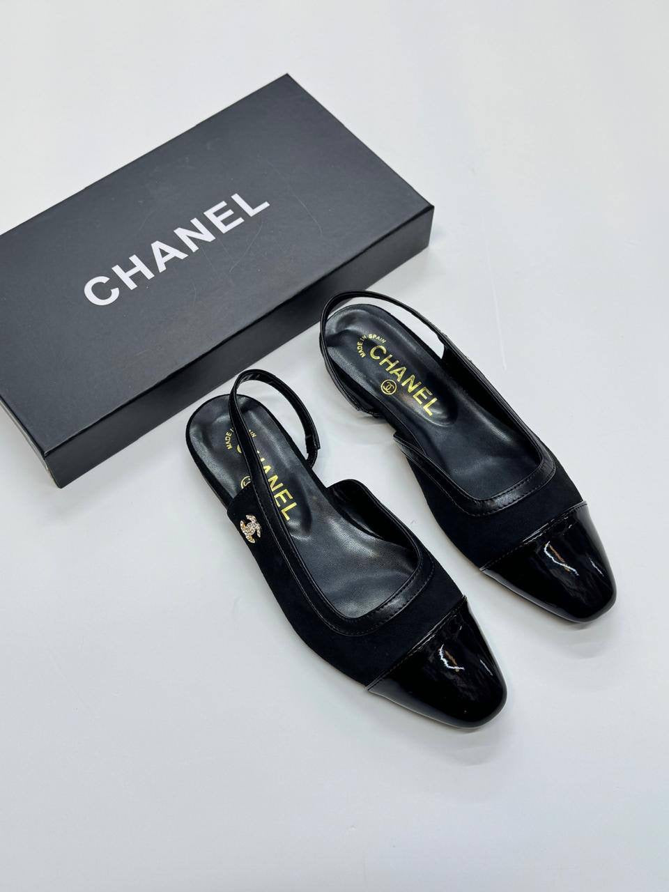 Chanel
Size 36-41
105 dhs🇦🇪
Zain21
♥️♥️♥️