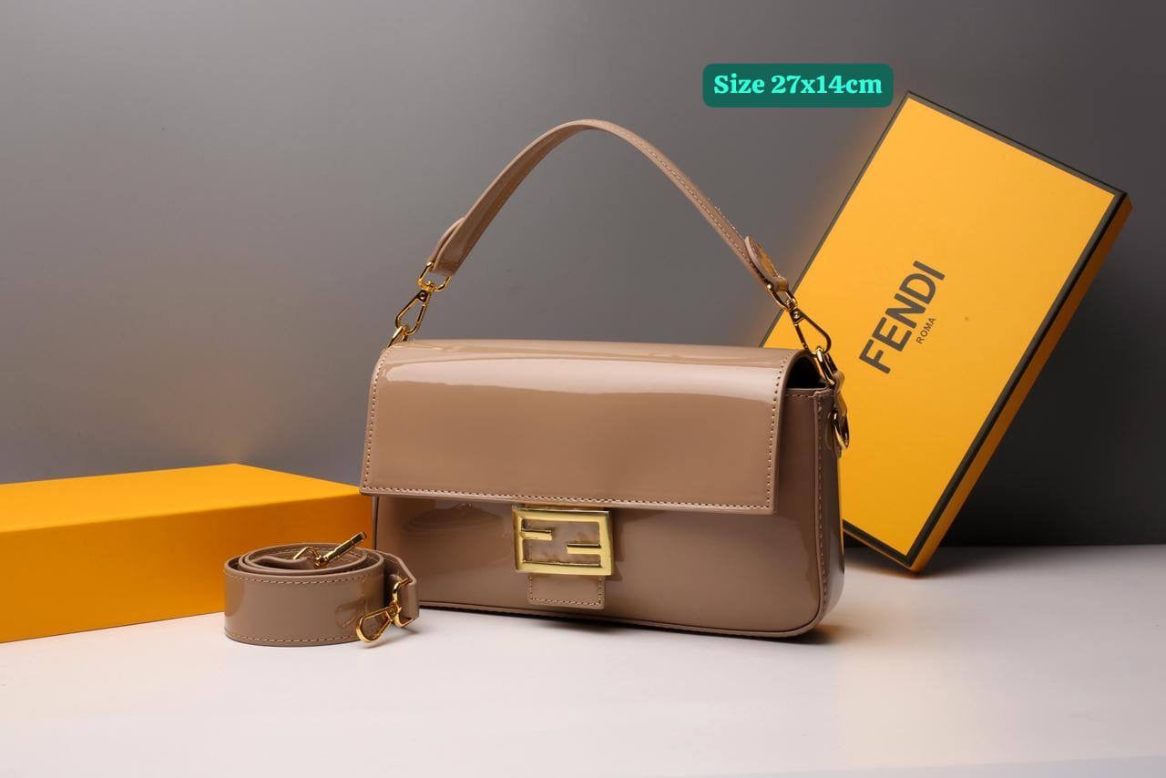 Fendi
Good quality
with box 
🎁🎁🎁
95 dhs🇦🇪
Zain168
♥️♥️♥️