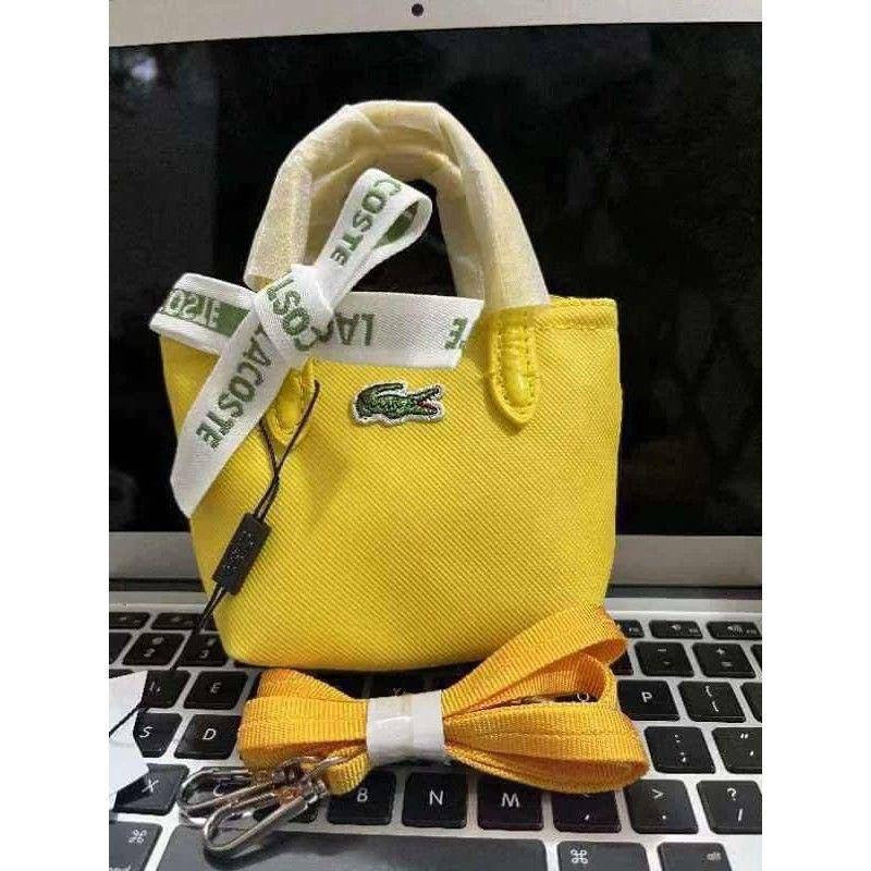 Lacoste
16 cm
Mini 
50 dhs🇦🇪
Zain17
♥️♥️♥️