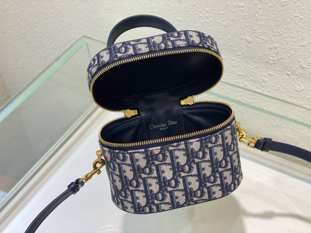 Super Master ++++++
Top Quality 
High Price Bags 
For Price 👇 WTSP Text Zain 0568585901
Zain255
♥️♥️♥️