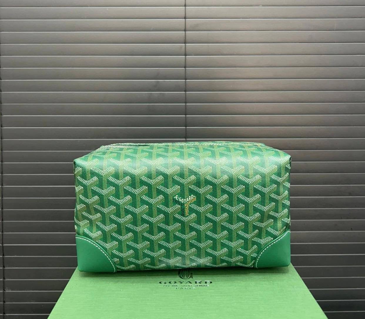 Goyard Men's Pouch 
95 dhs🇦🇪
Zain33
♥️♥️♥️