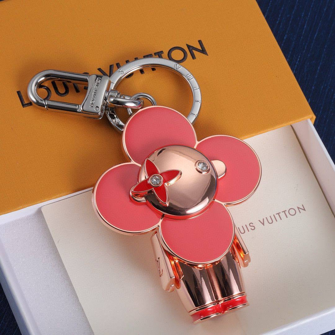 Lv Keychain & BAG 
charm with 
110 dhs🇦🇪
GOOD Box And Paper Bag🎁
Zain89
♥️♥️♥️