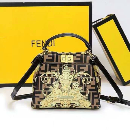 FENDI 
COPY ONE 
130 dhs🇦🇪
offer
Zain39
♥️♥️♥️