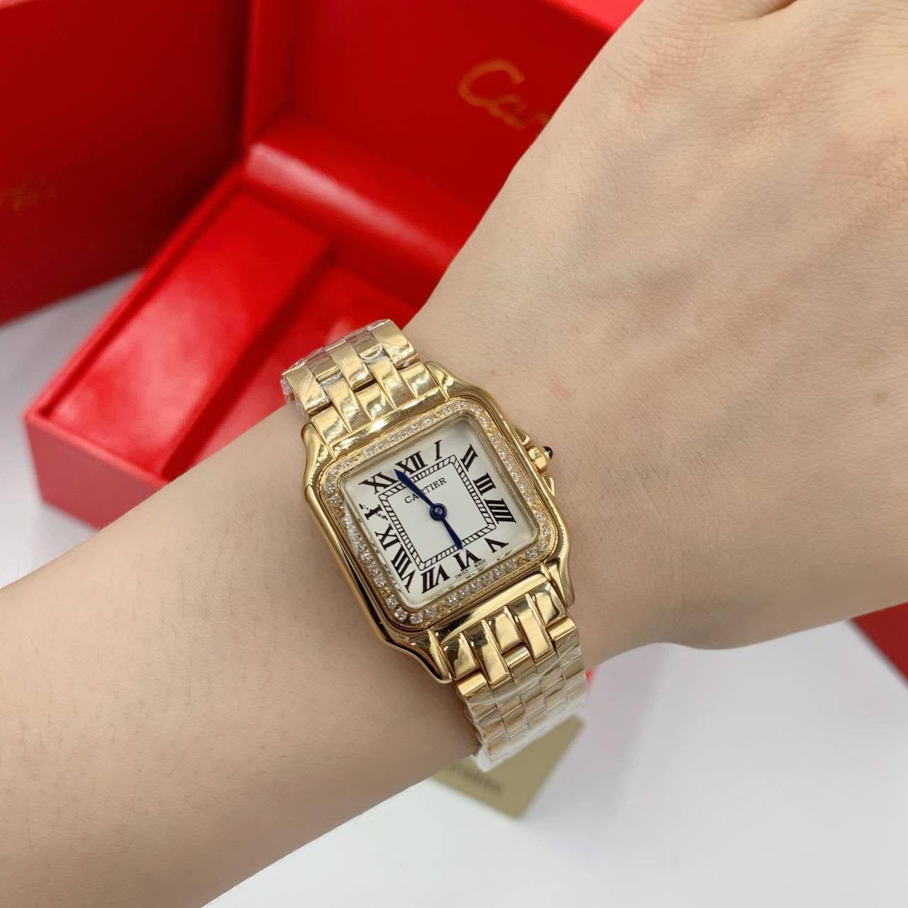CARTIER WATCH 
LADIES 
Master
200 dhs🇦🇪🇦🇪
WITHBOX
🎁🎁🎁
Zain40
♥️♥️♥️
