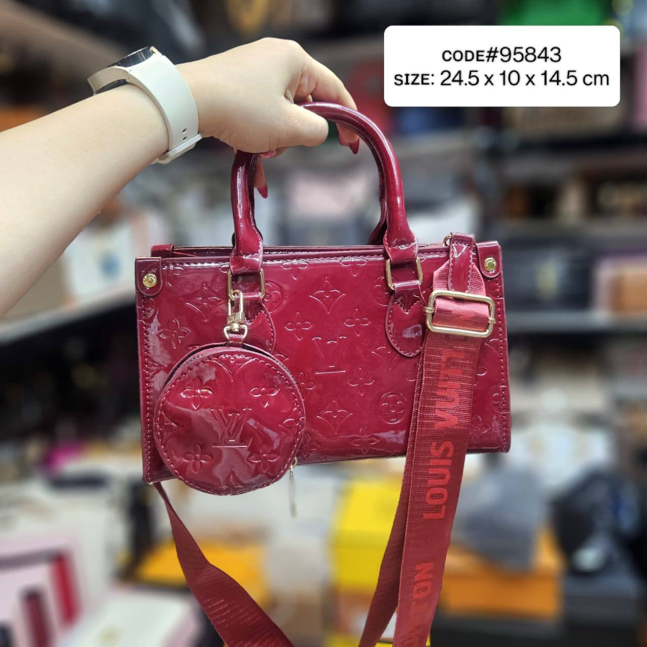 LV
ᴏɴ ᴛʜᴇ ɢᴏ ᴇᴀsᴛ ᴡᴇsᴛ
ɢʟᴏssʏ ᴍᴀᴛᴇʀɪᴀʟ
ᴡɪᴛʜ ᴄᴏɪɴ ᴘᴜʀsᴇ
sɪᴢᴇ : 24.5 cm
70 dhs🇦🇪
Zain31
♥️♥️♥️