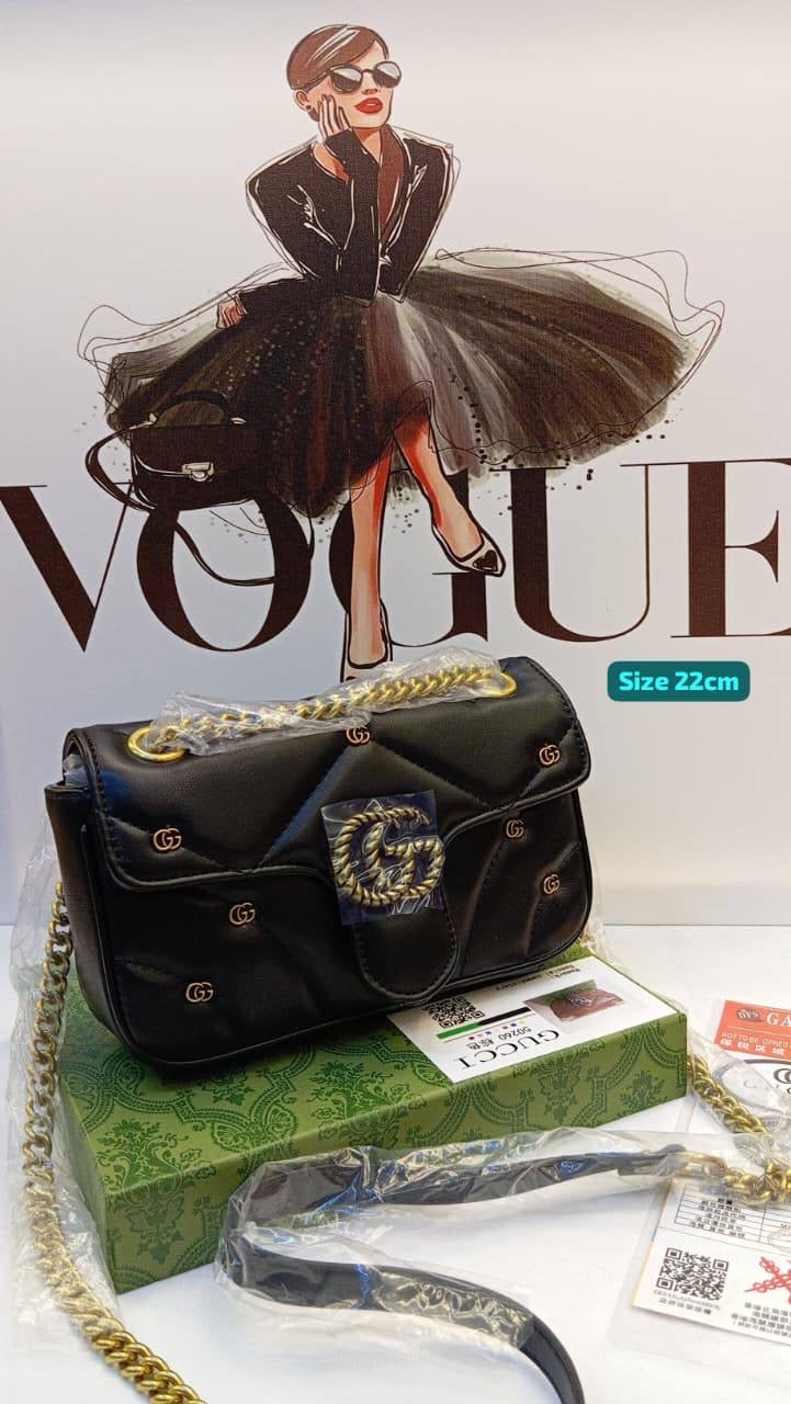 Gucci
Good quality 
with box 
🎁🎁🎁
105 dhs🇦🇪
Zain186
♥️♥️♥️