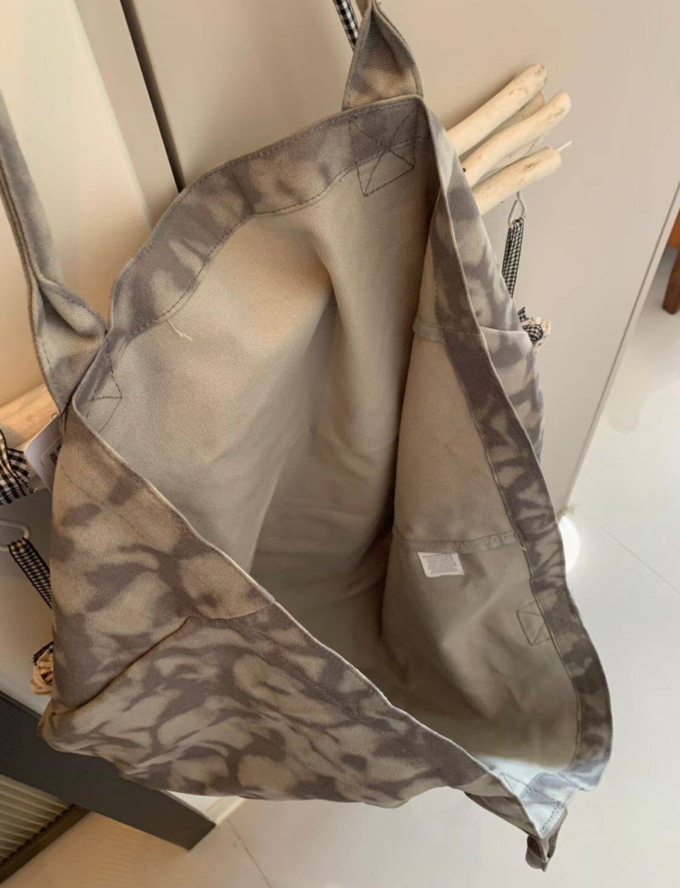 ALO
70 dhs🇦🇪
size 68×16×36cm
Zain42
♥️♥️♥️