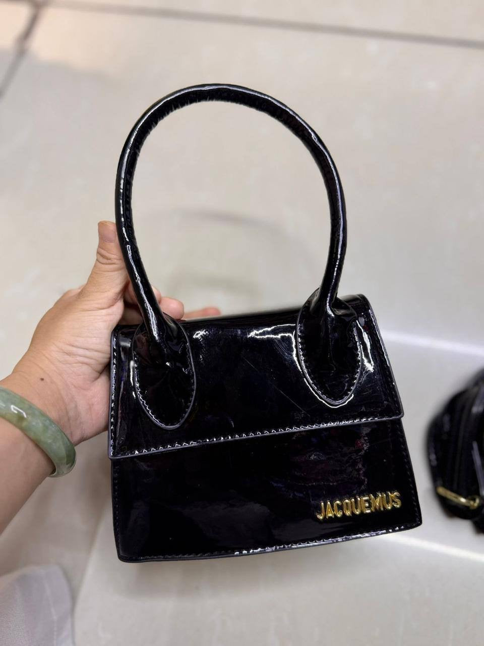 🎉Offer🎊  JACQUEMUS
Size : 17 * 13 cm
55 dhs🇦🇪
Zain115
♥️♥️♥️
