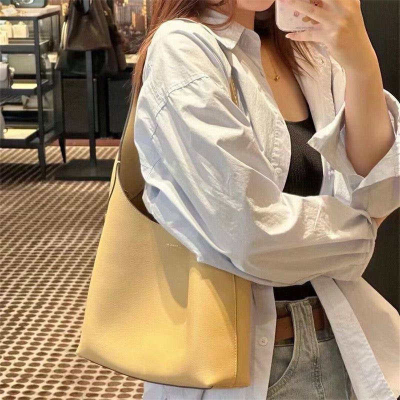 COACH 
NEW CAME 
GOOD QUALITY 
85 dhs🇦🇪
Zain39
♥️♥️♥️