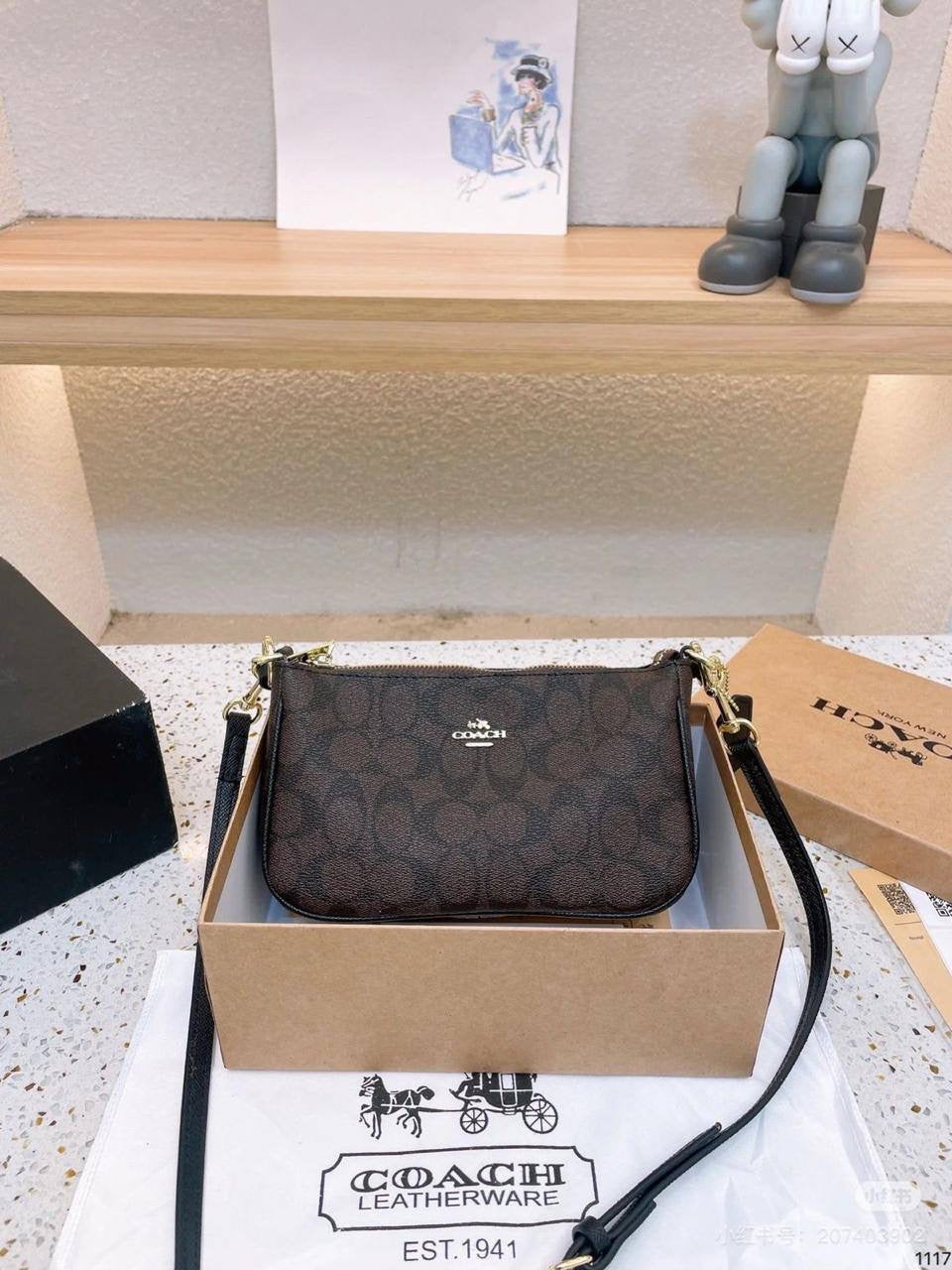 Coach Nalita
Size : 20 * 12 cm
80 dhs🇦🇪
with box 🎁
Zain115
♥️♥️♥️