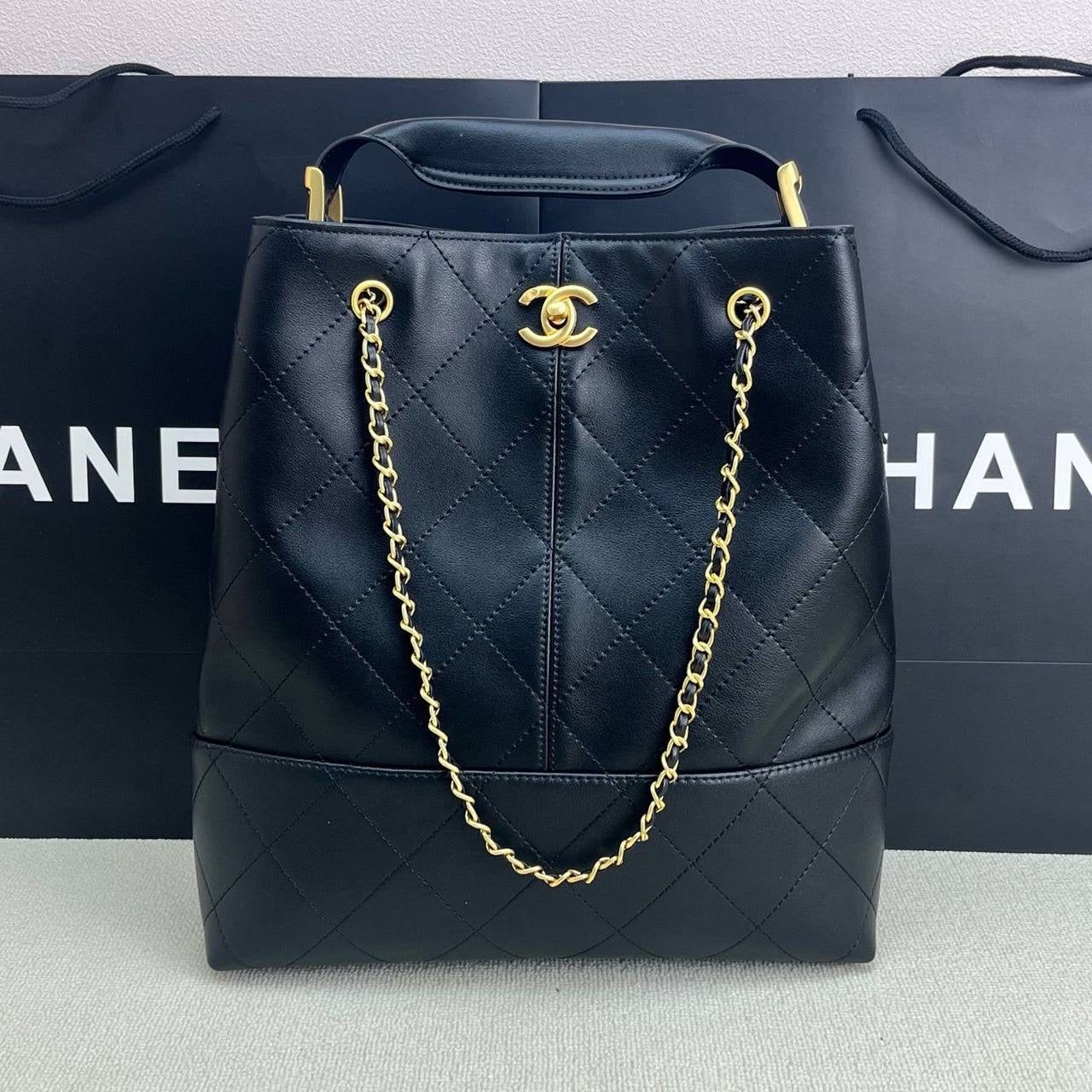 CHANEL 
NEW CAME GOOD QUALITY 
105 dhs🇦🇪
Zain39
♥️♥️♥️