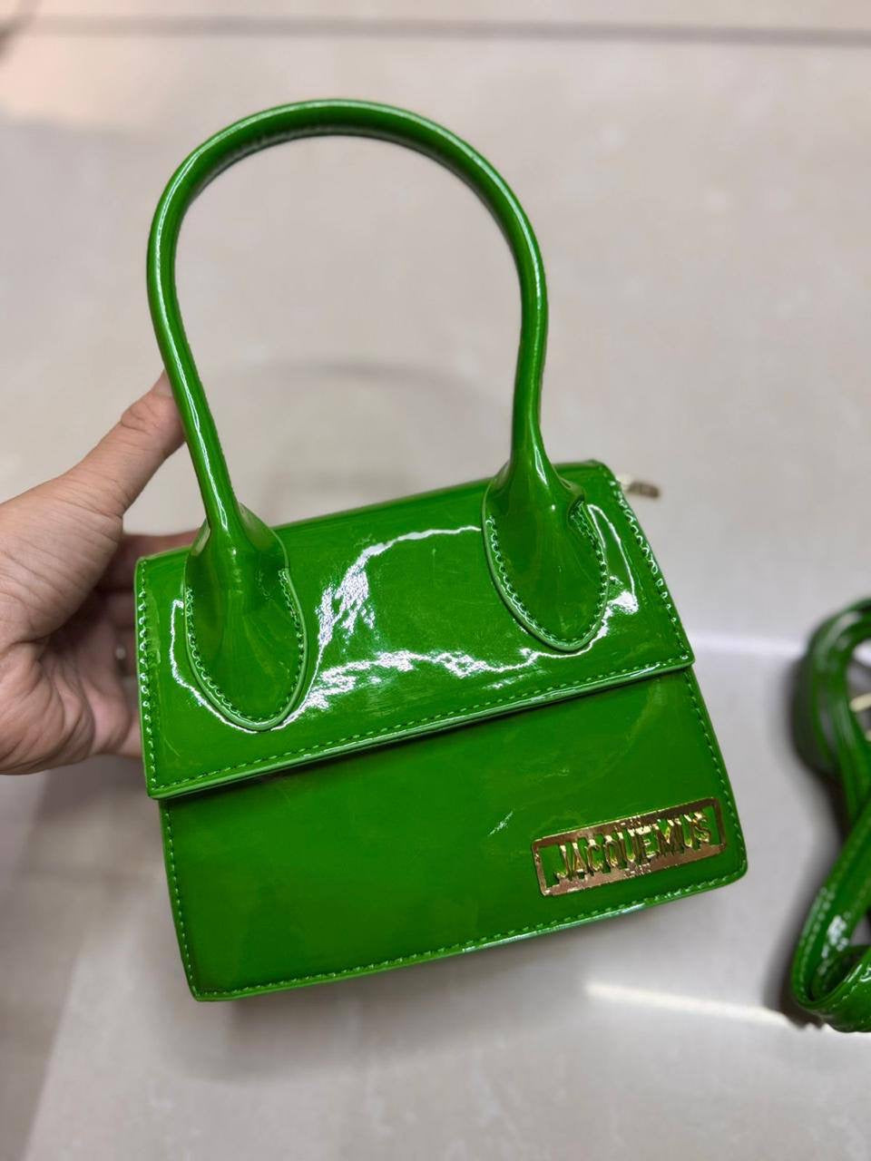 🎉Offer🎊  JACQUEMUS
Size : 17 * 13 cm
55 dhs🇦🇪
Zain115
♥️♥️♥️
