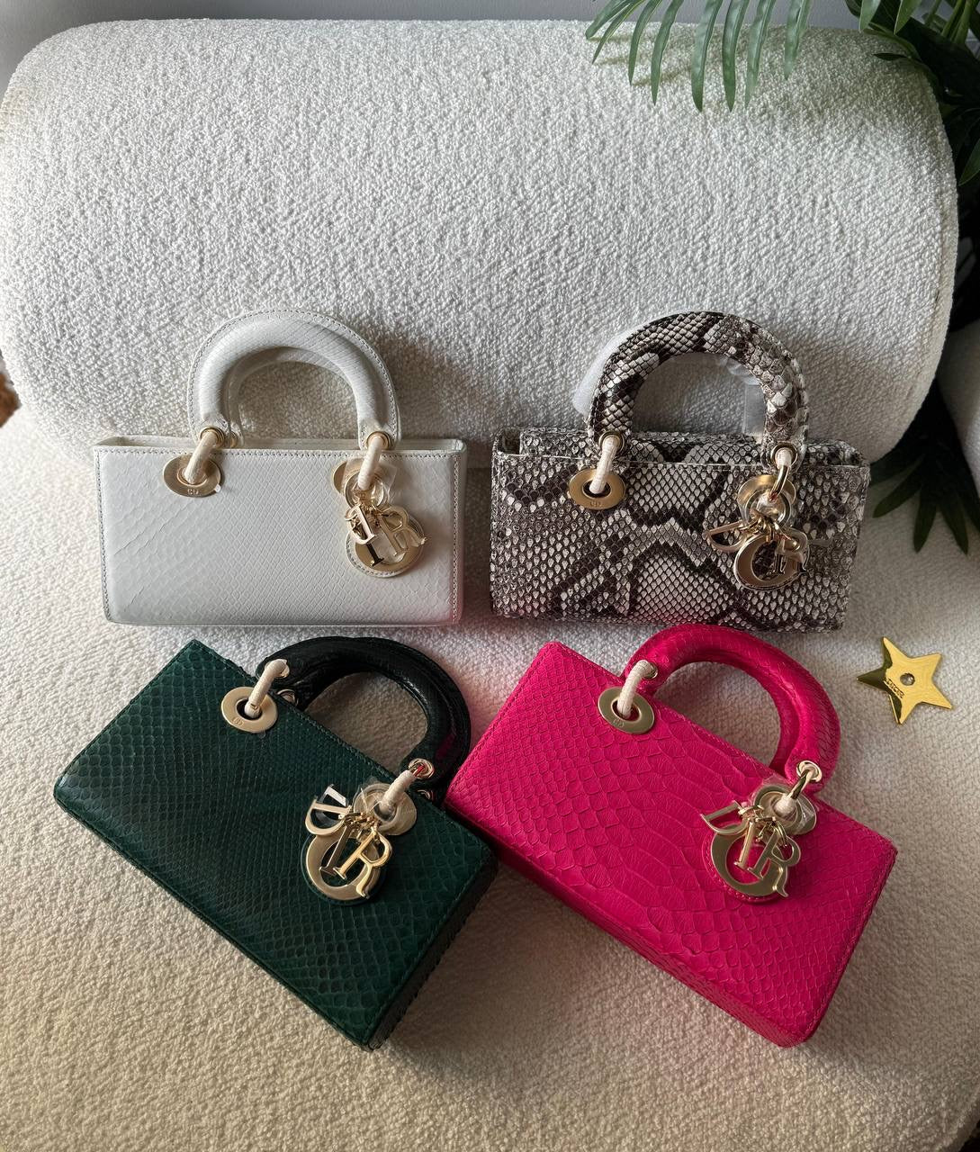 DIOR
     
  💗22 cm 🦋
Super Master 
🦋Available now 🩵💫
For Price 👇 WTSP Text Zain 0568585901
Zain246
♥️♥️♥️