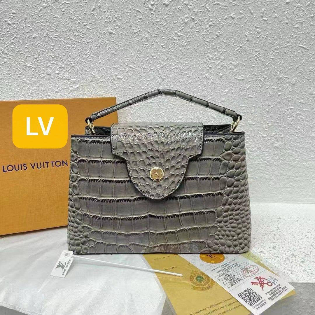 🎉 Offer 🎊LV / Chanel / Tory Buch
Size: 27 ~ 20.5  cm
70 dhs🇦🇪
Limit Stock
Zain115
♥️♥️♥️