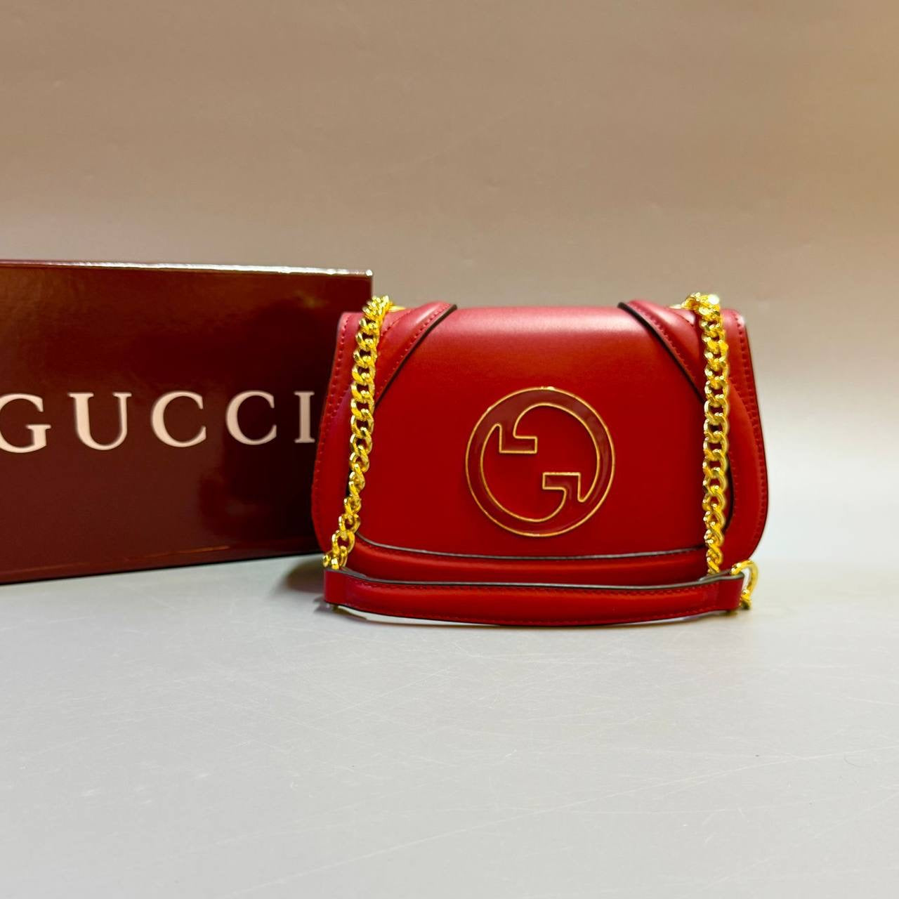 GUCCI 
NEW CAME GOOD QUALITY 
WITH BOX 
🎁🎁🎁
100 dhs🇦🇪
Zain39
♥️♥️♥️