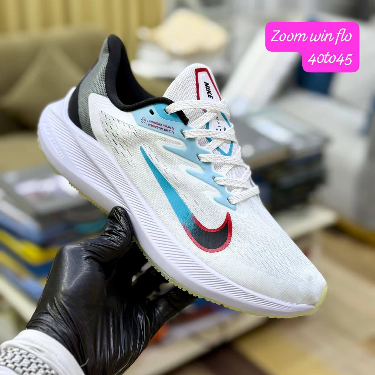 Nike zoom
Available size on pictures written 
100 dhs🇦🇪
Zain27
♥️♥️♥️