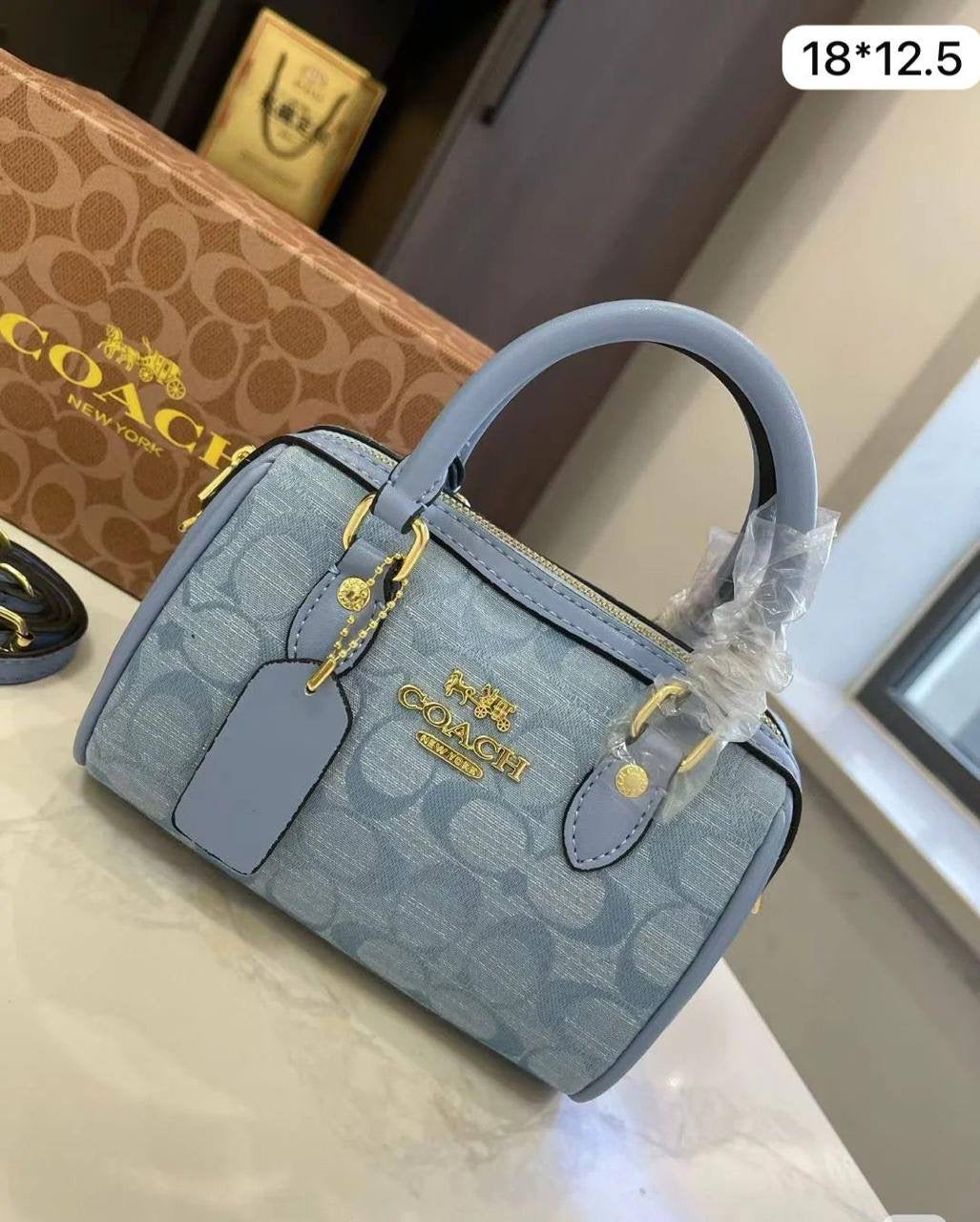 Coach Rowan
Small Size : 18 * 12.5 cm
90 dhs🇦🇪
with box 
🎁🎁🎁
Zain115
♥️♥️♥️
