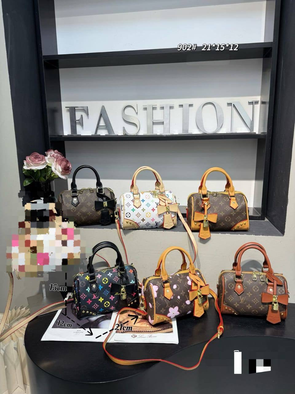 LV
sᴘᴇᴇᴅʏ ʙᴀɴᴅᴏᴜʟɪᴇʀᴇ
ᴍᴏɴᴏɢʀᴀᴍ ʟᴇᴀᴛʜᴇʀ
ᴡɪᴛʜ ᴍᴜʀᴀᴋᴀᴍɪ ᴄʜᴀɪɴ
ɪᴛ ʜᴀs ʟᴏɴɢ ʙᴇʟᴛ sᴛʀᴀᴘ
sɪᴢᴇ : 21 x 15 x 12 cm
ᴡɪᴛʜ BOX
🎁🎁🎁
75 dhs🇦🇪
Zain31
♥️♥️♥️