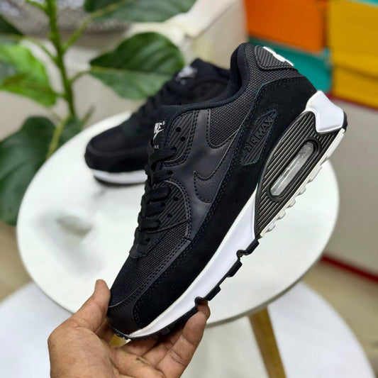 Airmax
Size 40 to 45
100 dhs🇦🇪
Zain27
♥️♥️♥️