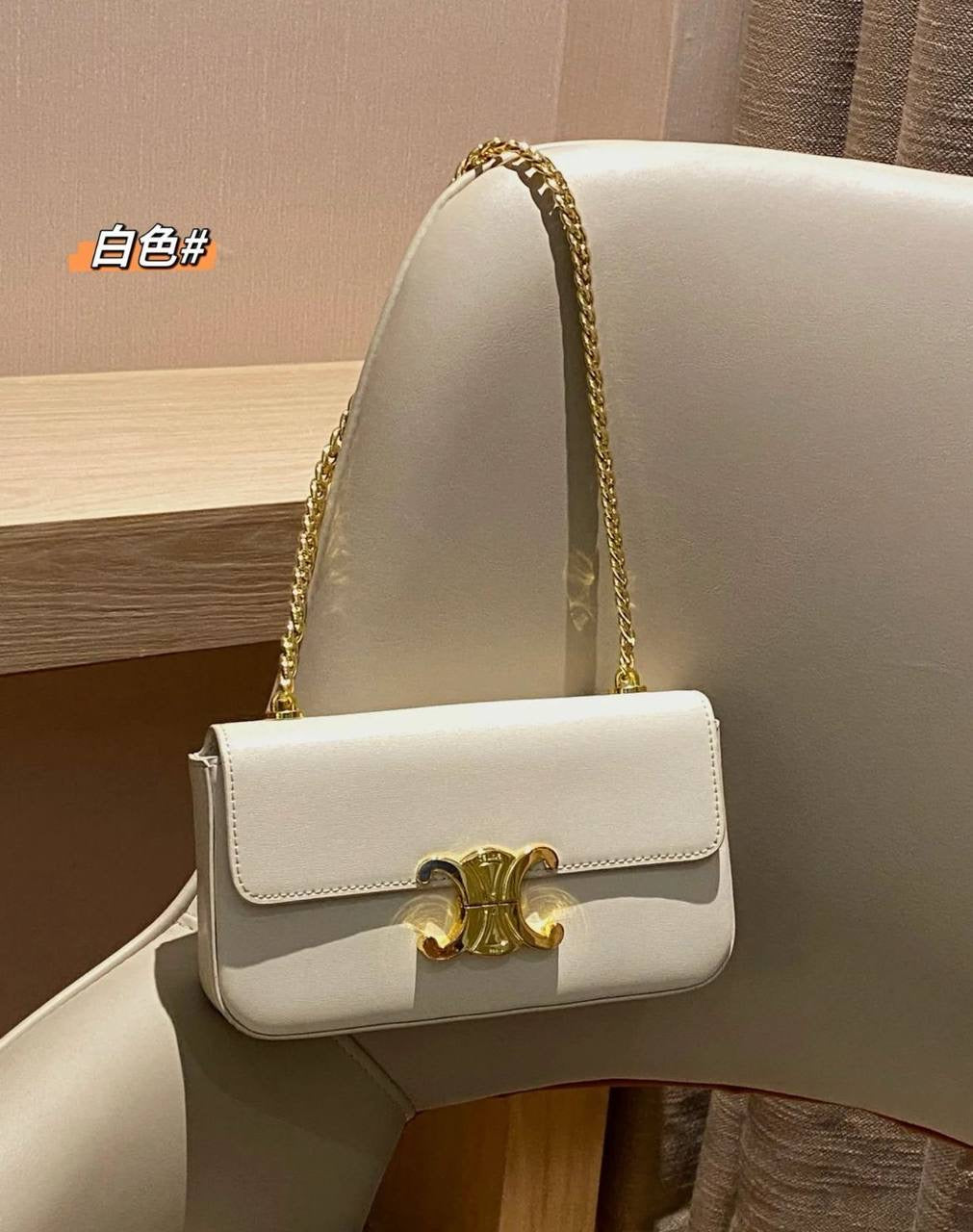 Celine
90 dhs🇦🇪
Good quality
 with box
🎁🎁🎁
Zain35
♥️♥️♥️