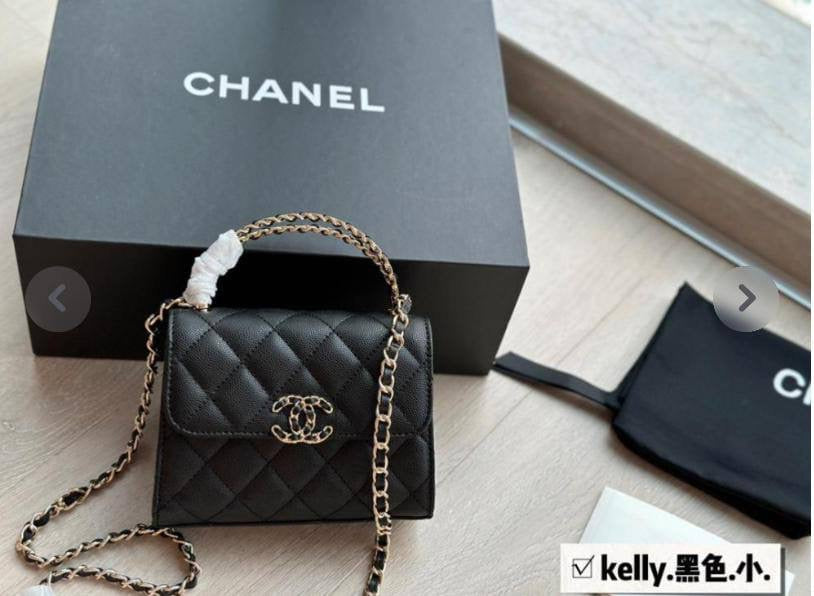 Chanel
105 dhs🇦🇪
Comes with Chanel exclusive box and card🎁
Especially good quality
Zain07
♥️♥️♥️