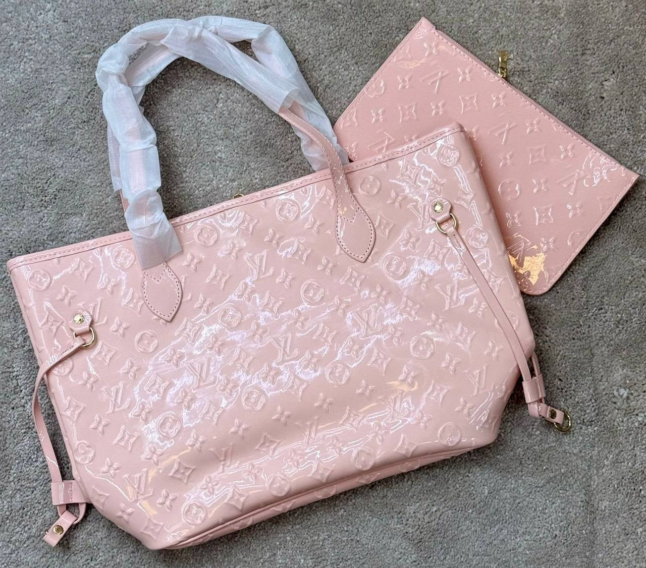 LV NEVERFULL GLOSSY 
GOOD QUALITY 
90 dhs🇦🇪
WITH BOX 
🎁🎁🎁
Zain28
♥️♥️♥️