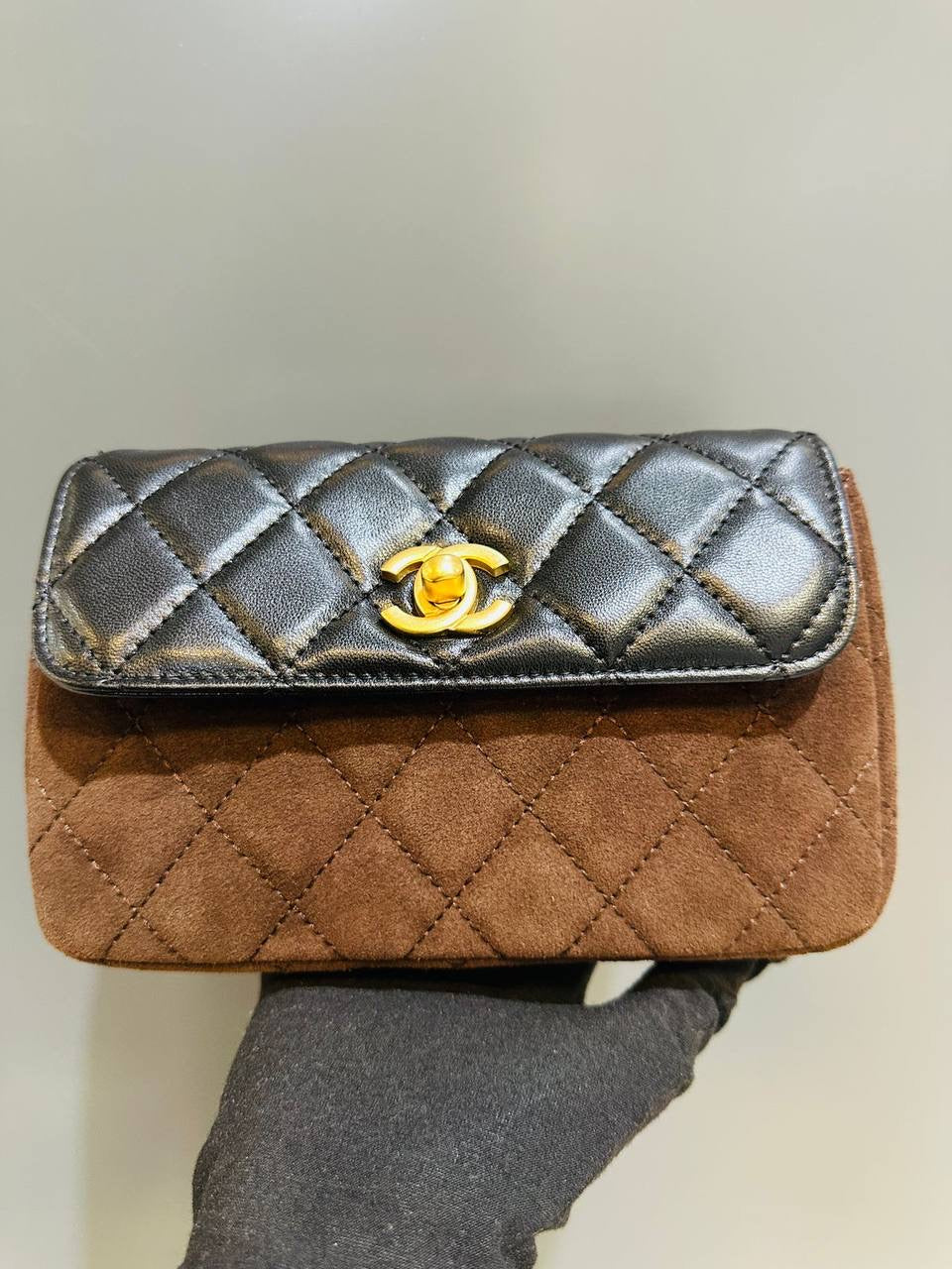 Chanel
High quality 
size 20cm
120 dhs🇦🇪
Zain132
♥️♥️♥️