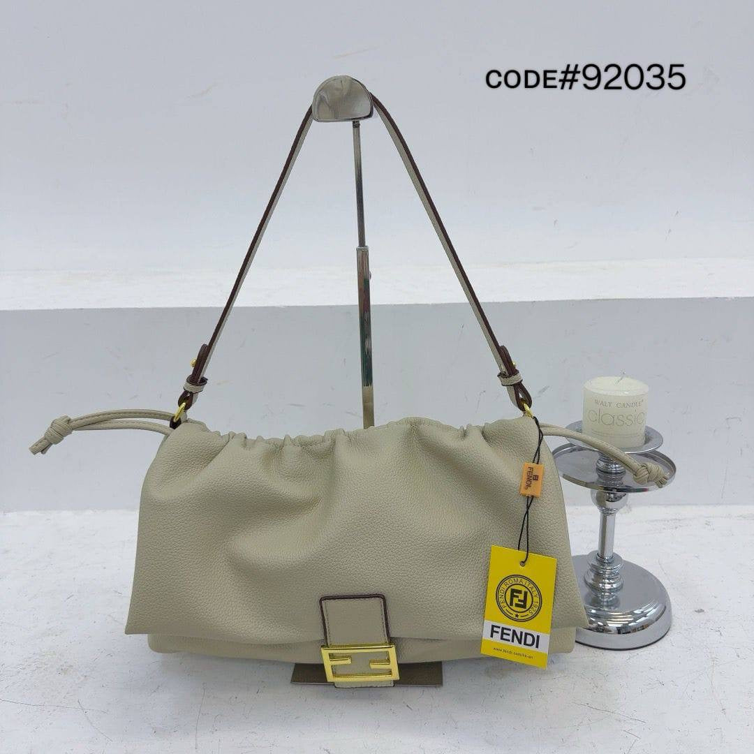 Fendi ᴍᴀᴍᴍᴀ ʙᴀɢᴜᴇᴛᴛᴇ
ᴄᴀɴᴠᴀss & ʟᴇᴀᴛʜᴇʀ ᴍᴀᴛᴇʀɪᴀʟ
ᴡɪᴛʜ ʟᴏɴɢ sᴛʀᴀᴘ
sɪᴢᴇ : 35 cm
75 dhs🇦🇪
Zain31
♥️♥️♥️