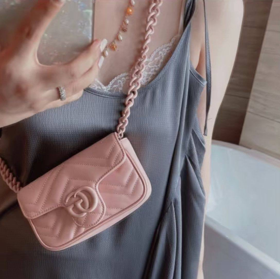 Gucci
90 dhs🇦🇪
Good quality 
with box
🎁🎁🎁
Zain35
♥️♥️♥️