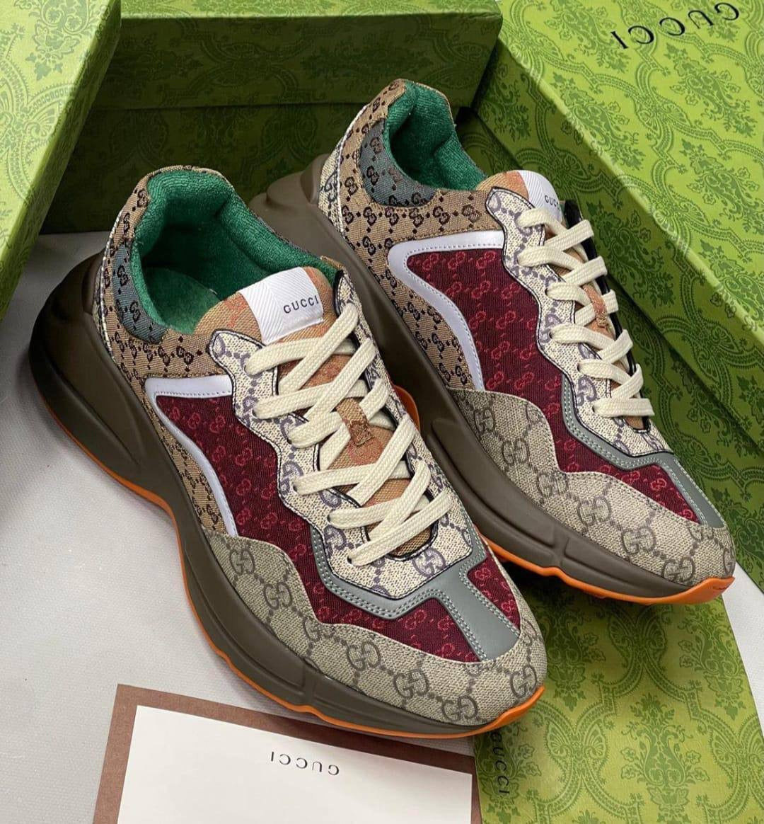 GUCCI master
☘️ *SIZE  36  to 41 ☘️                                                                                                       
270 dhs🇦🇪
Zain224
♥️♥️♥️