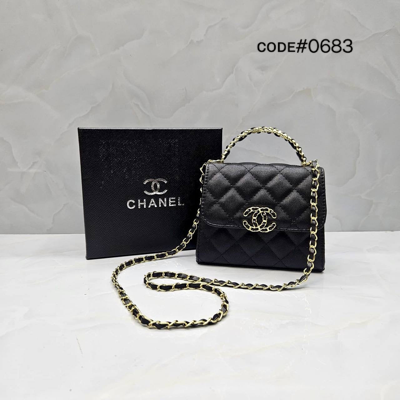 Chanel  mini BAG
ᴛᴏᴘ ɢᴏʟᴅ ᴄʜᴀɪɴ ʜᴀɴᴅʙᴀɢ
ᴄᴀᴠɪᴀʀ ʟᴇᴀᴛʜᴇʀ ᴍᴀᴛᴇʀɪᴀʟ
sɪᴢᴇ : 16 cm
ᴡɪᴛʜ BOX
🎁🎁🎁
75 dhs🇦🇪
Zain31
♥️♥️♥️