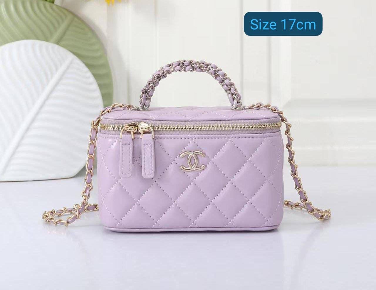 Chanel
Good quality 
with box 
🎁🎁🎁
95 dhs🇦🇪
Zain186
♥️♥️♥️