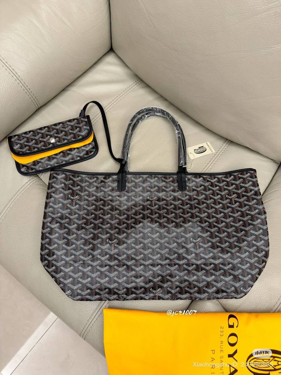 GORYAD
SUPER MASTER QUALITY 🫶
PRICE:: 57CM 
PRICE:: 47CM
For Price 👇 WTSP Text Zain 0568585901
Zain255
♥️♥️♥️