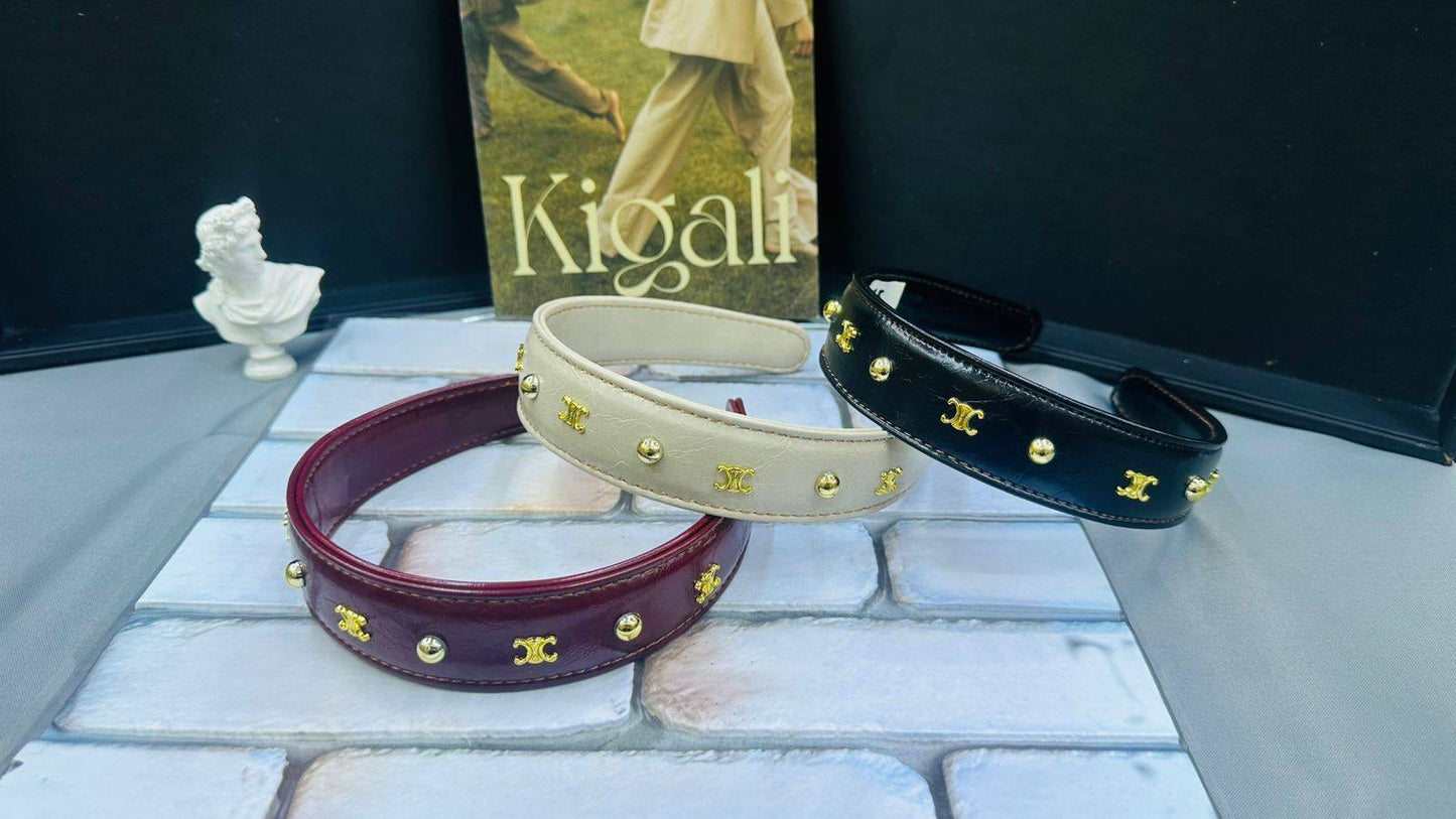 Headband
good quality 💯
Without box 📦 
25 dhs 🇦🇪 
With master box 📦 
50 dhs 🇦🇪 
Zain216
♥️♥️♥️