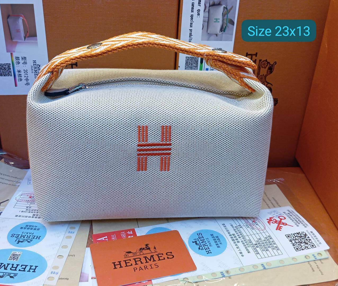 Hermes
Best quality 
with box’s 
🎁🎁🎁
95 dhs🇦🇪
size 22 cm
Zain158
♥️♥️♥️