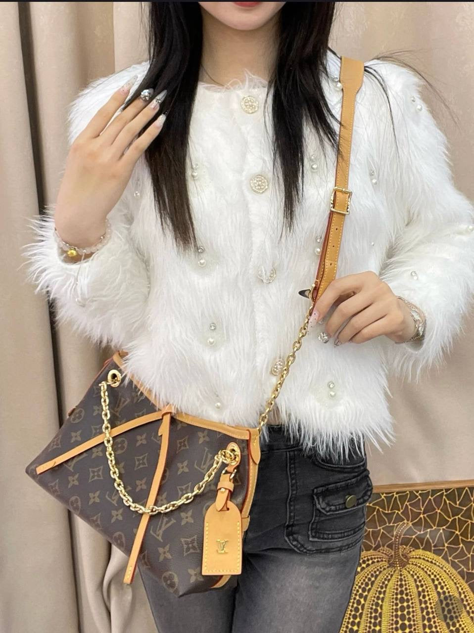 LV
NEW CAME GOOD QUALITY 
WITH BOX 
🎁🎁🎁
95 dhs🇦🇪
Zain39
♥️♥️♥️