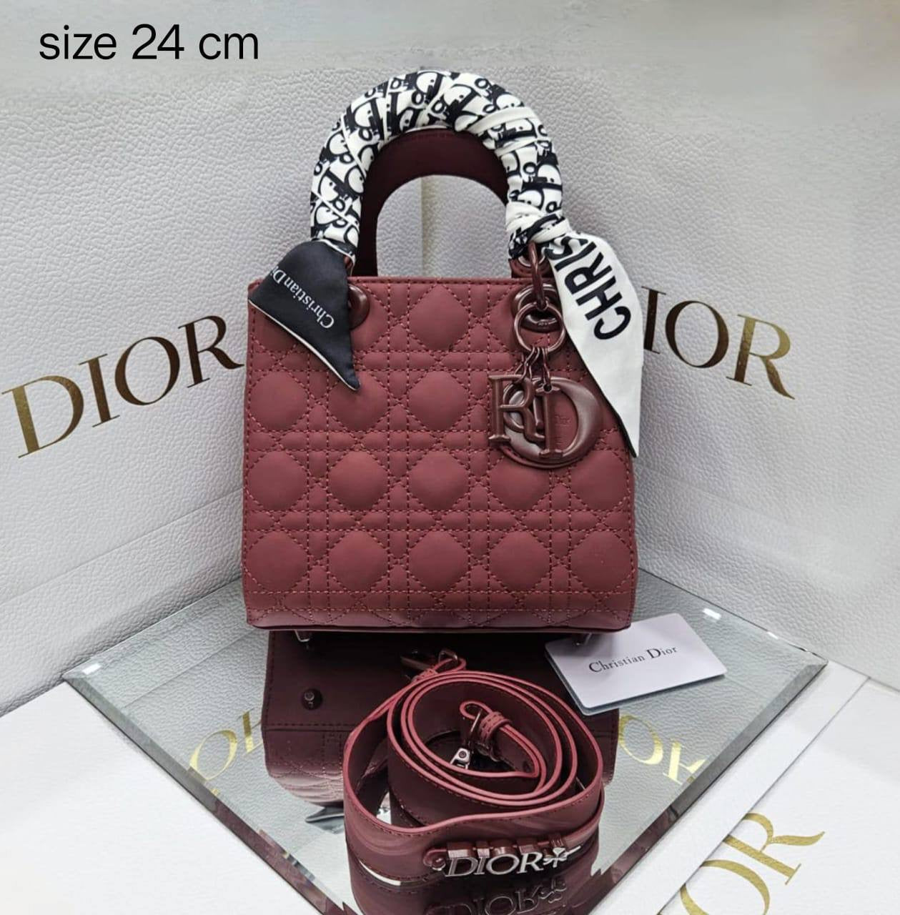 Dior
ᴍᴀᴛᴛᴇ ʟᴇᴀᴛʜᴇʀ ᴍᴀᴛᴇʀɪᴀʟ
ᴡɪᴛʜ ᴛᴡɪʟʟʏ ɪɴᴄʟᴜᴅᴇ
sɪᴢᴇ: 24 cm
ᴡɪᴛʜ BOX
🎁🎁🎁
105 dhs🇦🇪
Zain31
♥️♥️♥️