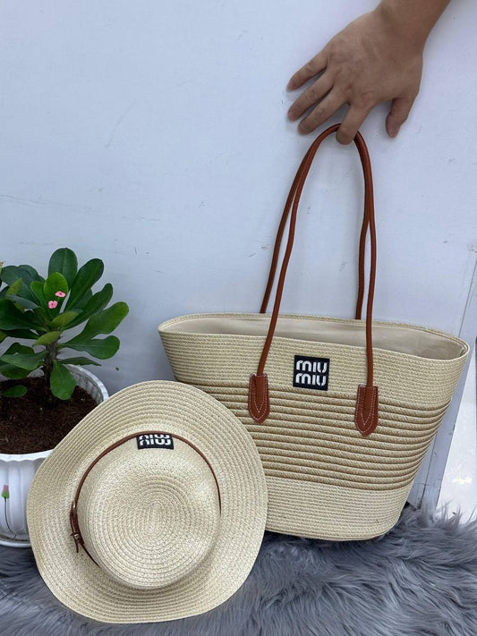 Miu Miu
SIZE……….  40 CM🌷
90 dhs🇦🇪
Zain244
♥️♥️♥️