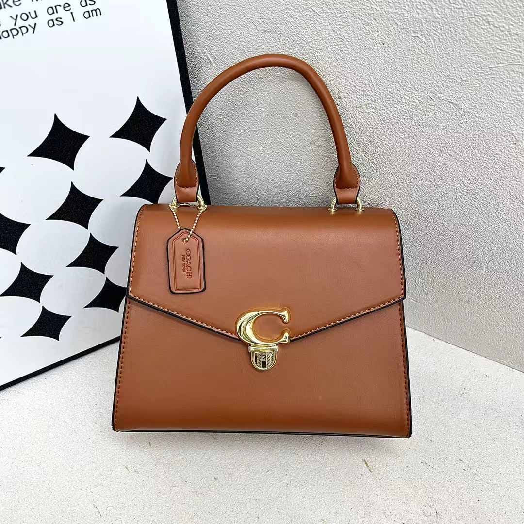 Coach
with box
🎁🎁🎁
75 dhs🇦🇪
Zain173
♥️♥️♥️