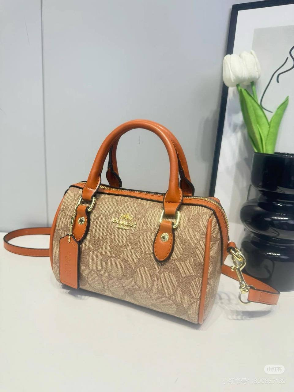Coach Rowan
Size : 22 * 15 cm
85 dhs🇦🇪
 with box
🎁🎁🎁
Zain115
♥️♥️♥️