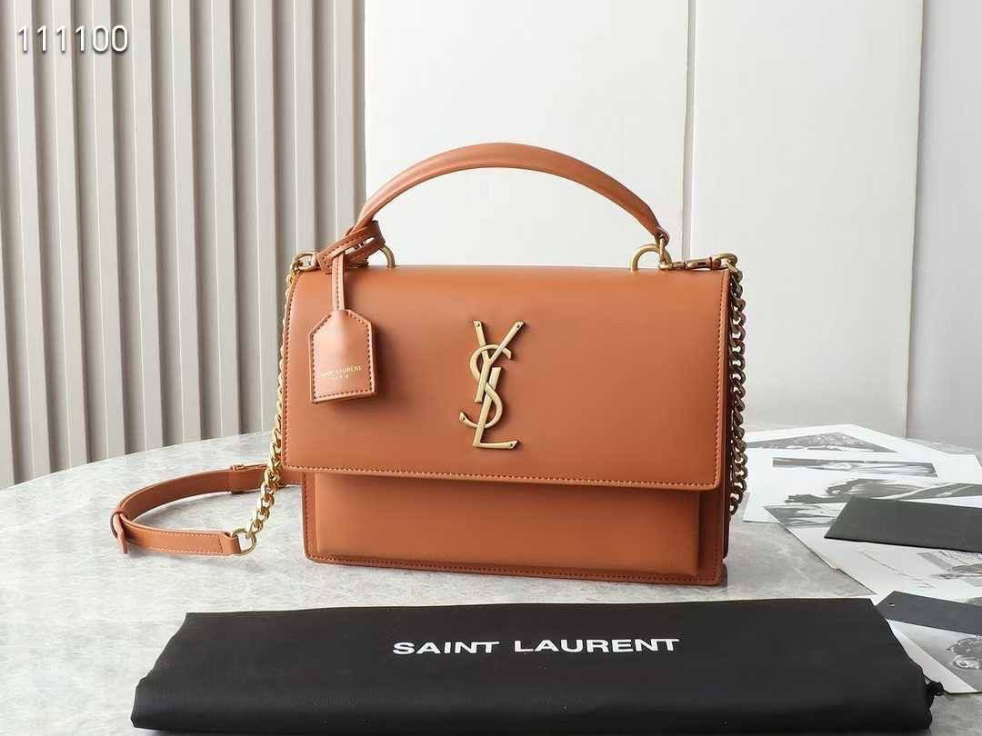 YSL SUNSET 
PREMIUM QUALITY ☘️
105 dhs🇦🇪
WITH BOX 
🎁🎁🎁
Zain28
♥️♥️♥️