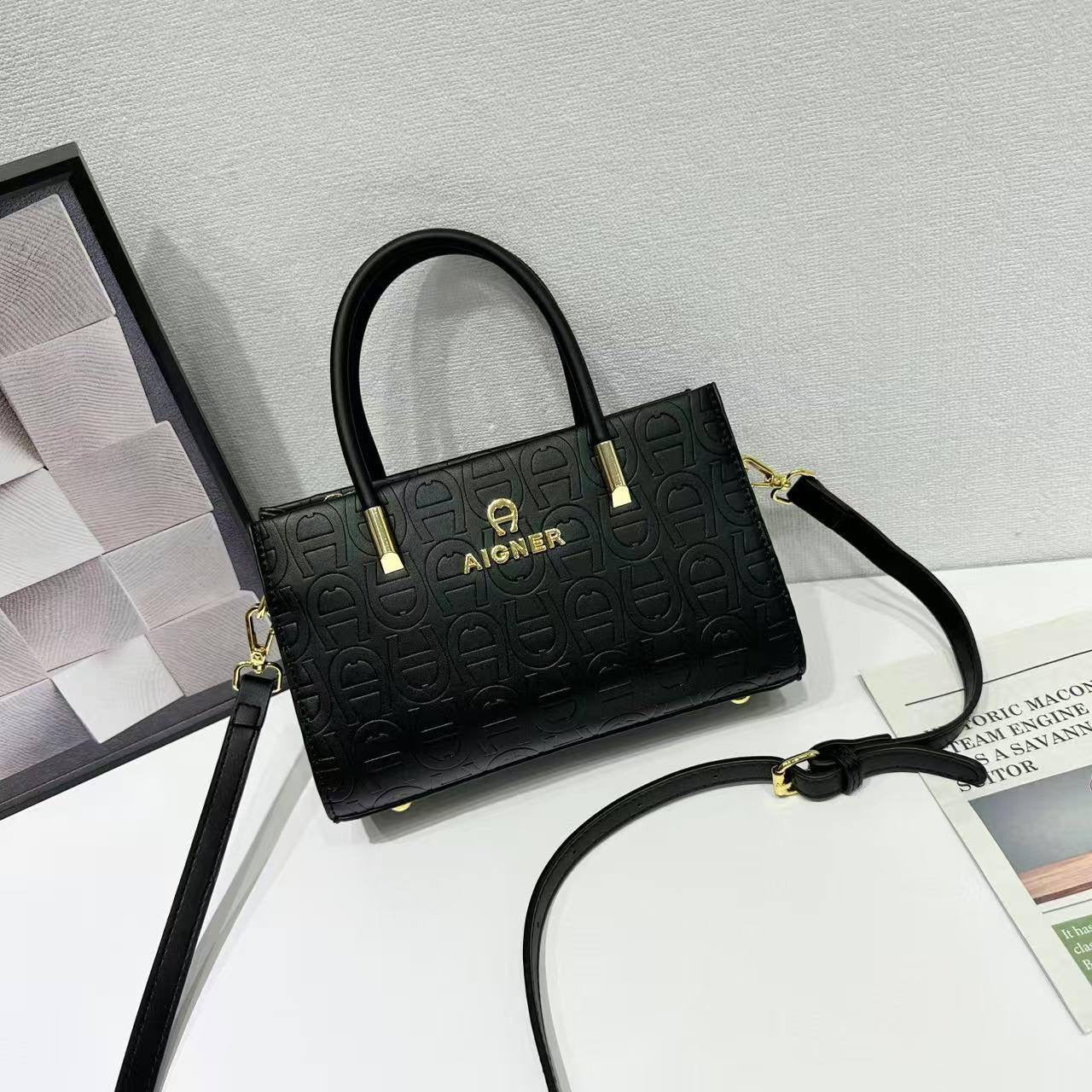 Aigner  
95 dhs🇦🇪 
with box 
🎁🎁🎁
Zain253
♥️♥️♥️