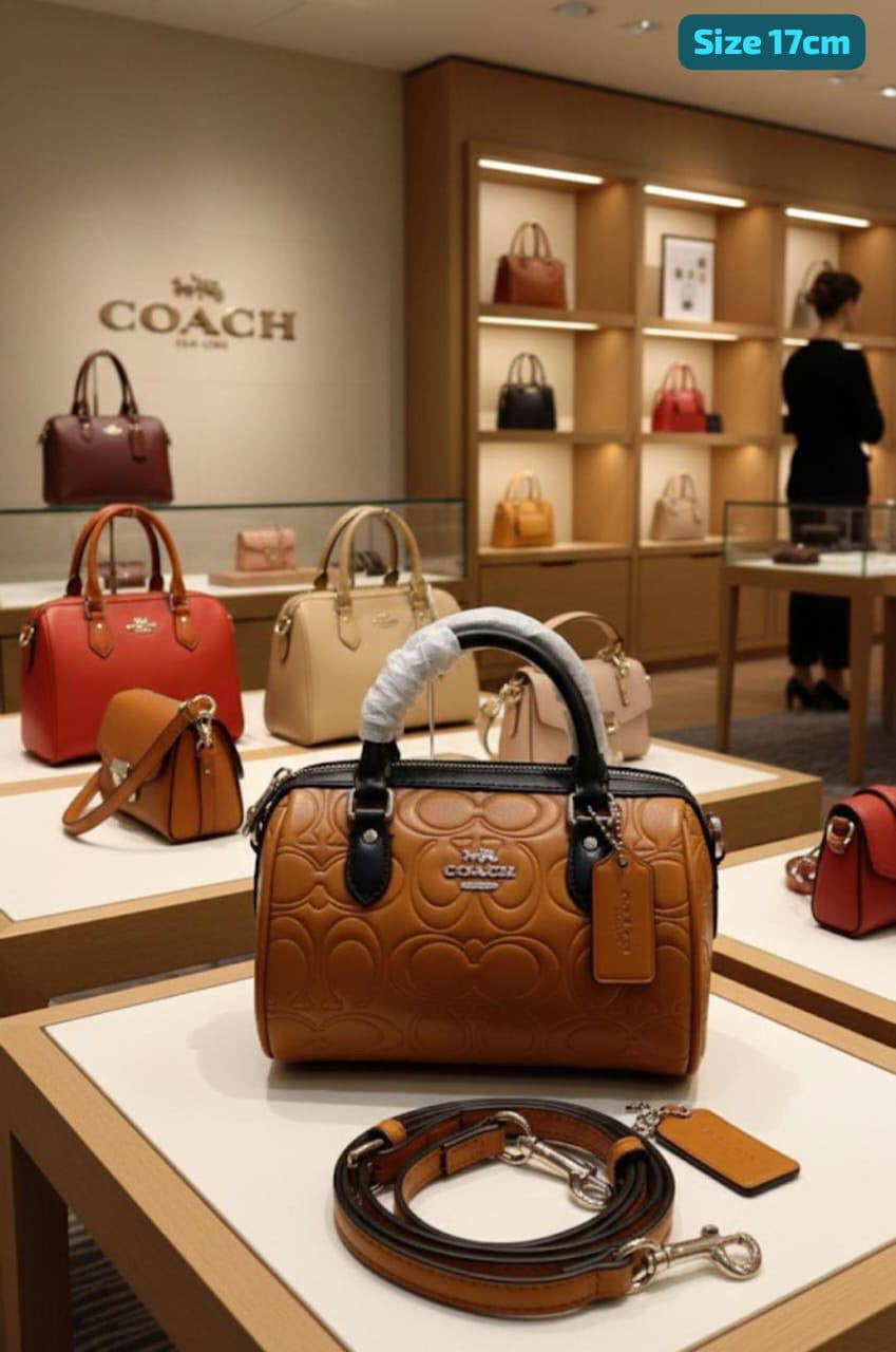 Coach
Best quality 
with box’s 
🎁🎁🎁
100 dhs🇦🇪
size 18 cm
Zain158
♥️♥️♥️