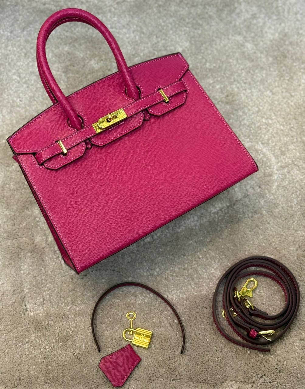 HERMES BIRKIN 
GOOD QUALITY 💯
105 dhs🇦🇪
Zain28
♥️♥️♥️